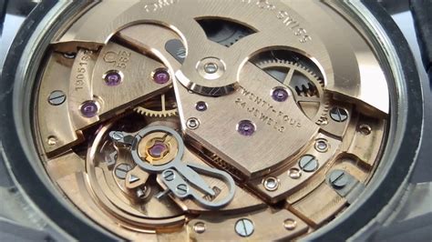 omega caliber 562 movement.